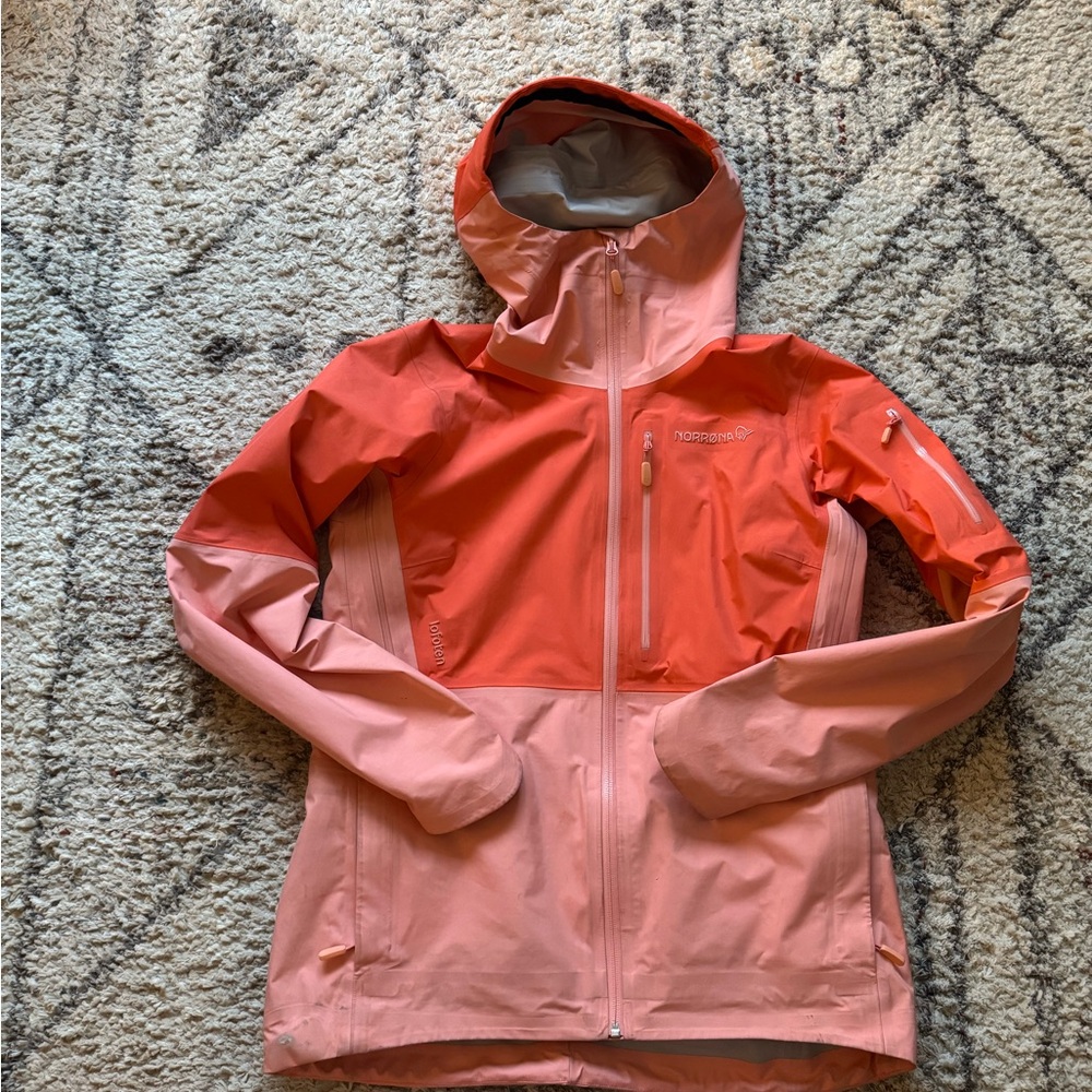 Norrona Lofoten Gore-tex jacket shell
